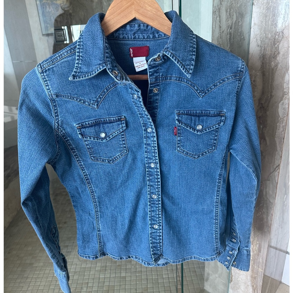 Fabulous Denim Levi’s Cowgirl Shirt